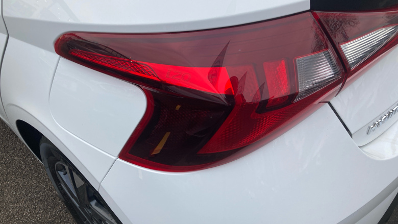 Hyundai i20 1.0T GDi 48V MHD SE Connect 5dr Petrol Hatchback